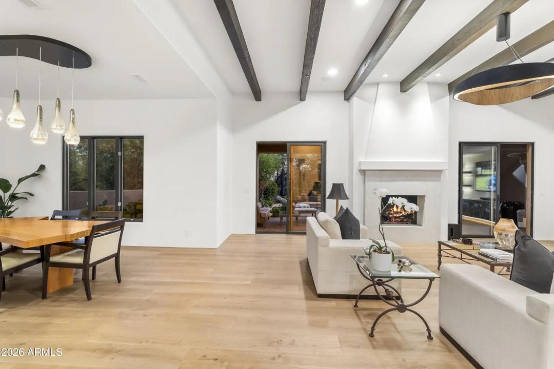 Real Estate Picture 9