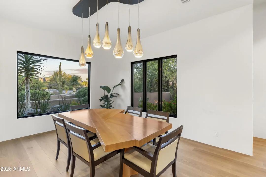 Real Estate Picture 13