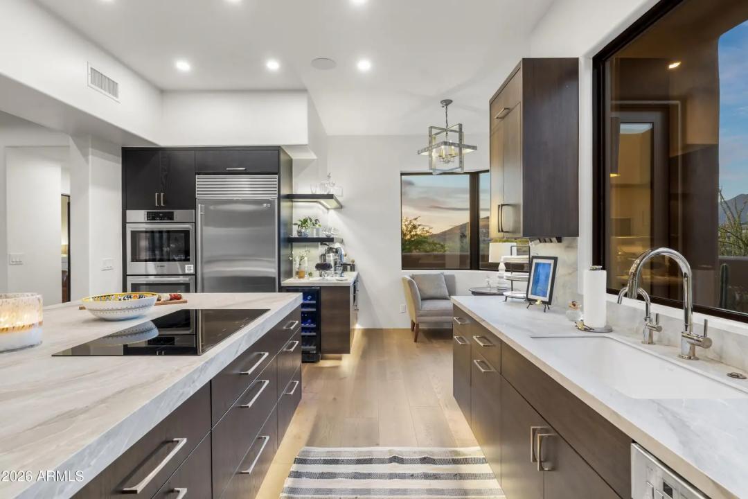 Real Estate Picture 20