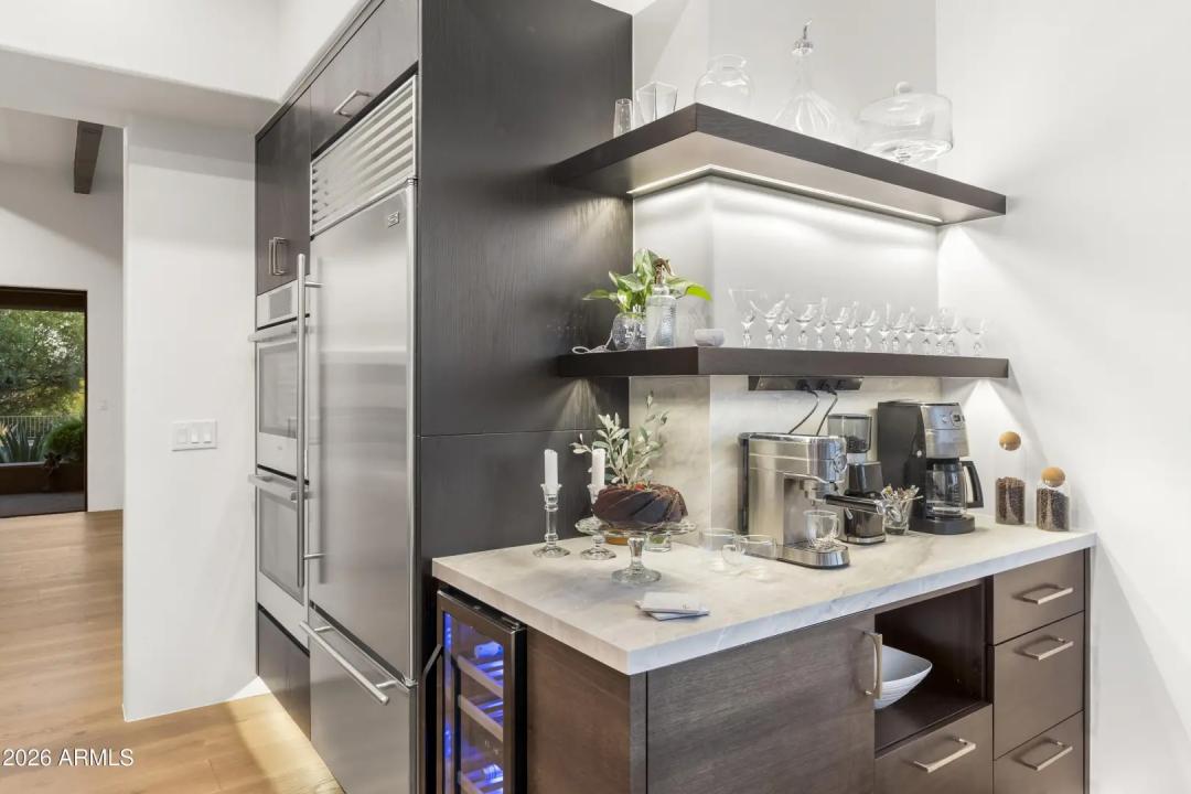 Real Estate Picture 22