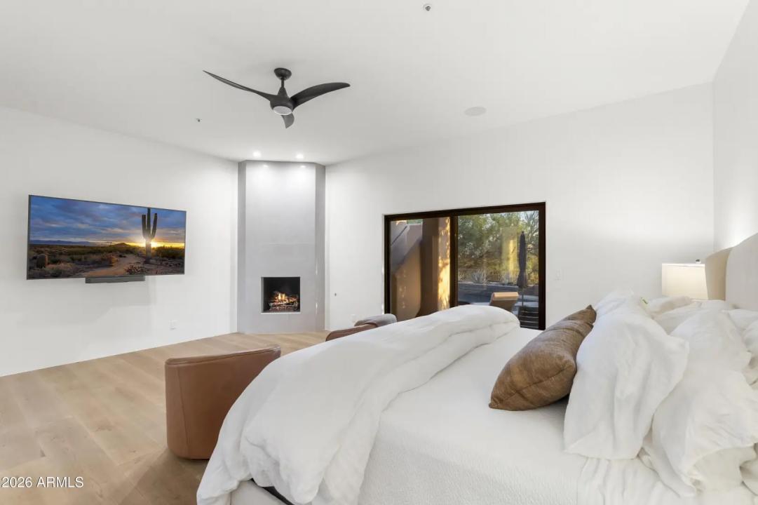 Real Estate Picture 26