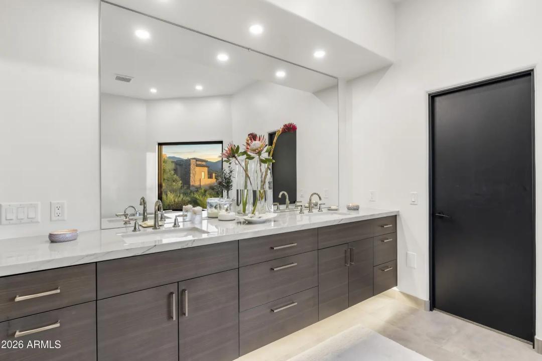 Real Estate Picture 31