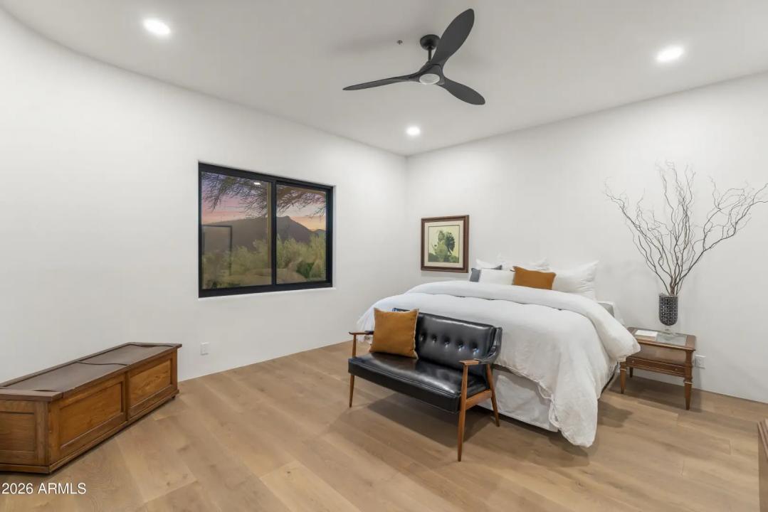 Real Estate Picture 35