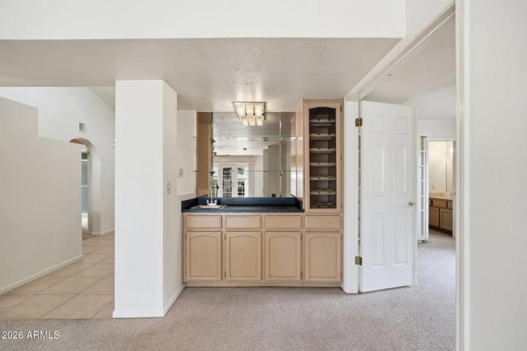 Real Estate Picture 11