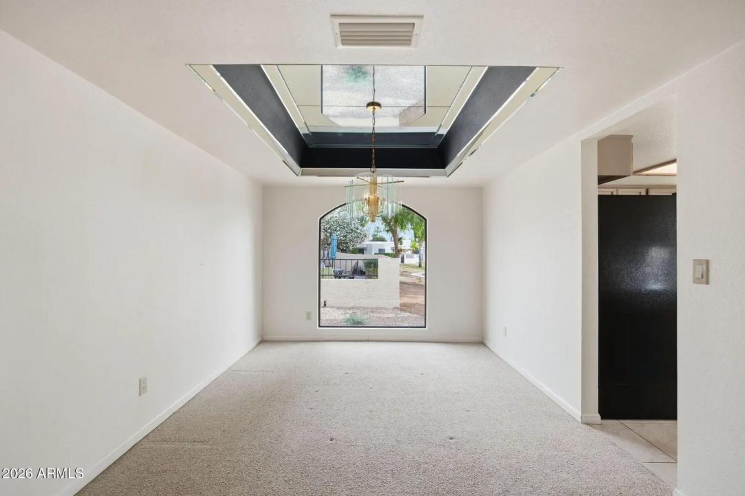 Real Estate Picture 12