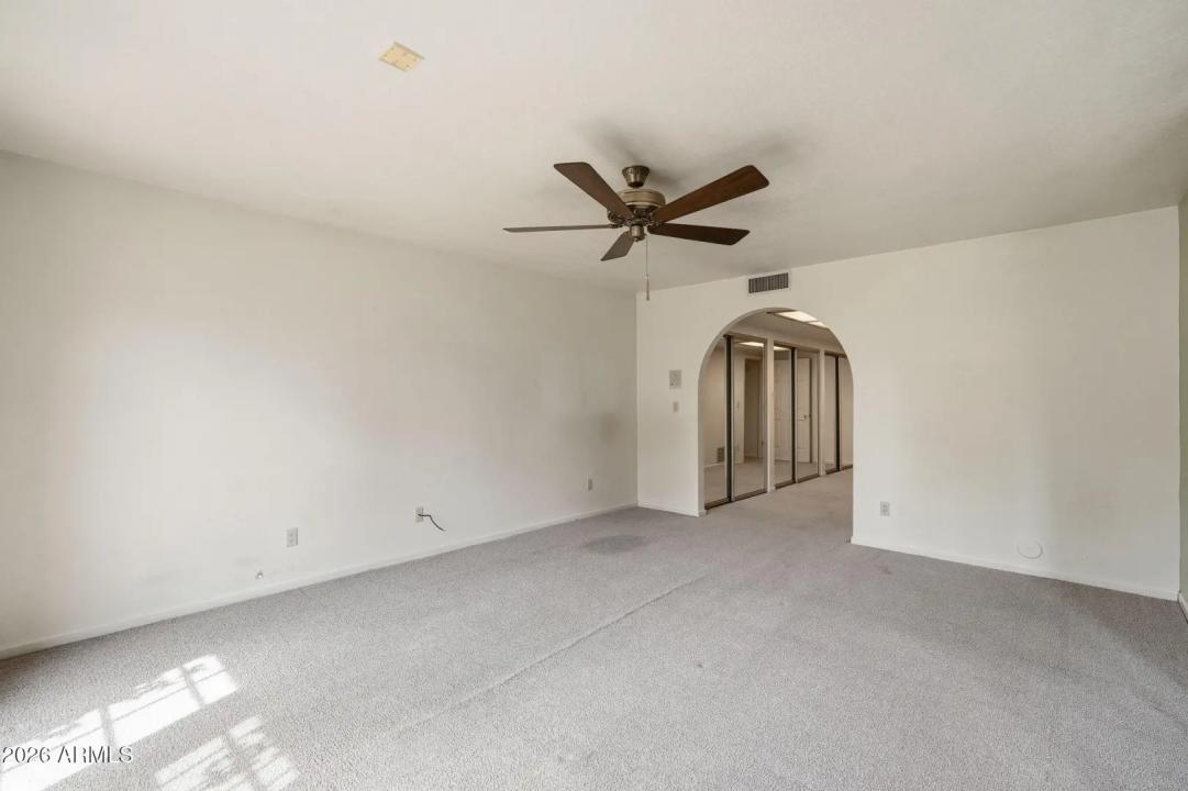 Real Estate Picture 22