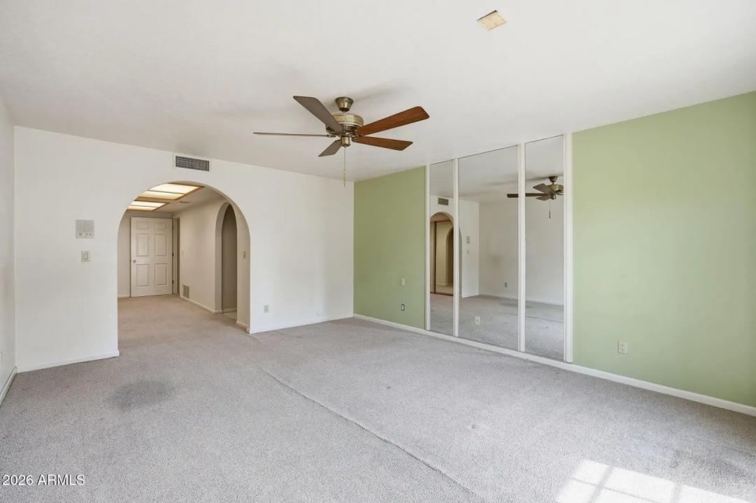 Real Estate Picture 23