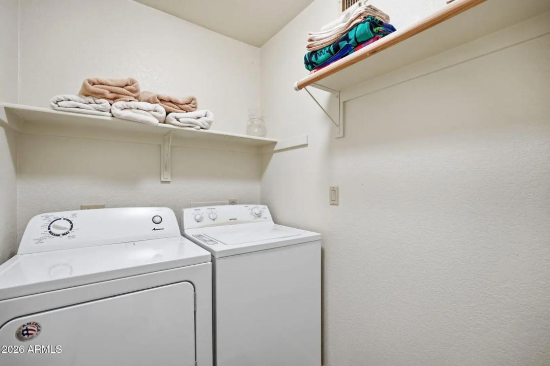 Real Estate Picture 33