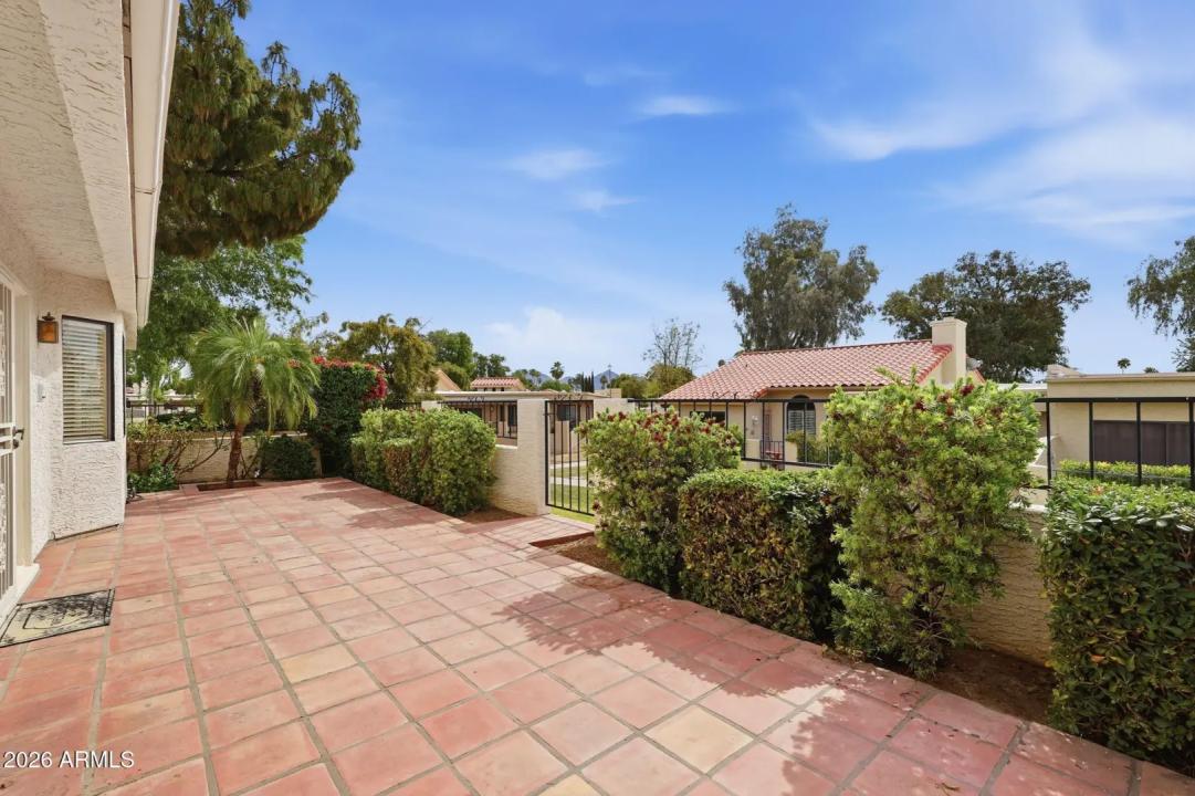 Real Estate Picture 35