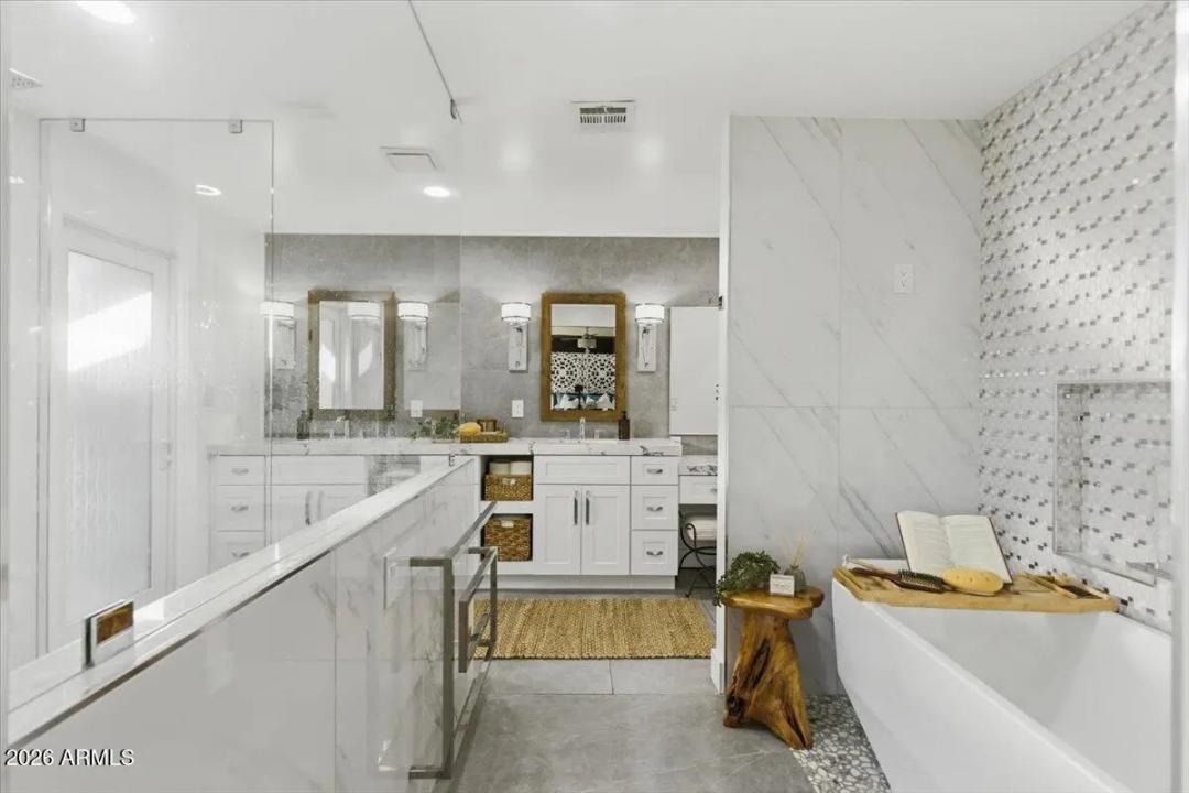 Real Estate Picture 27