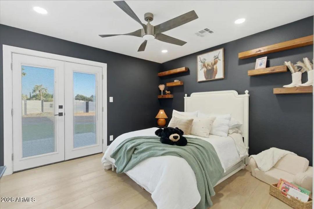 Real Estate Picture 37