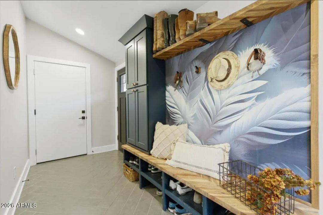 Real Estate Picture 42