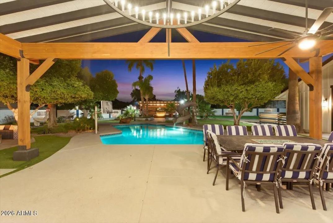 Real Estate Picture 43