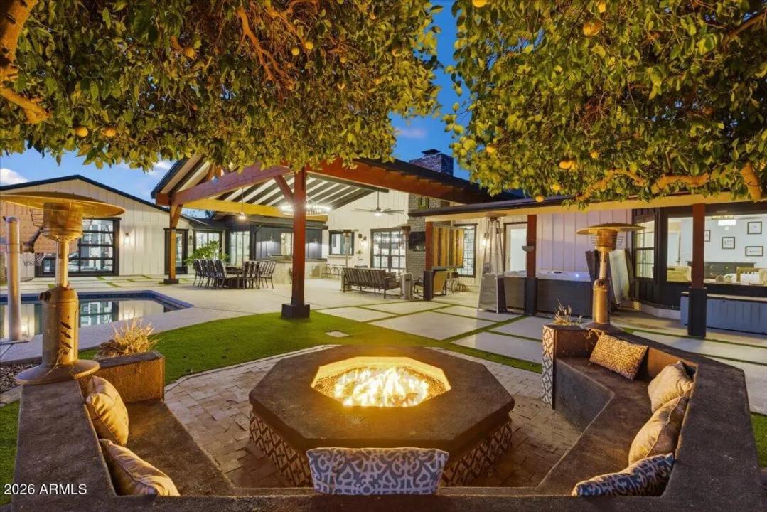 Real Estate Picture 2