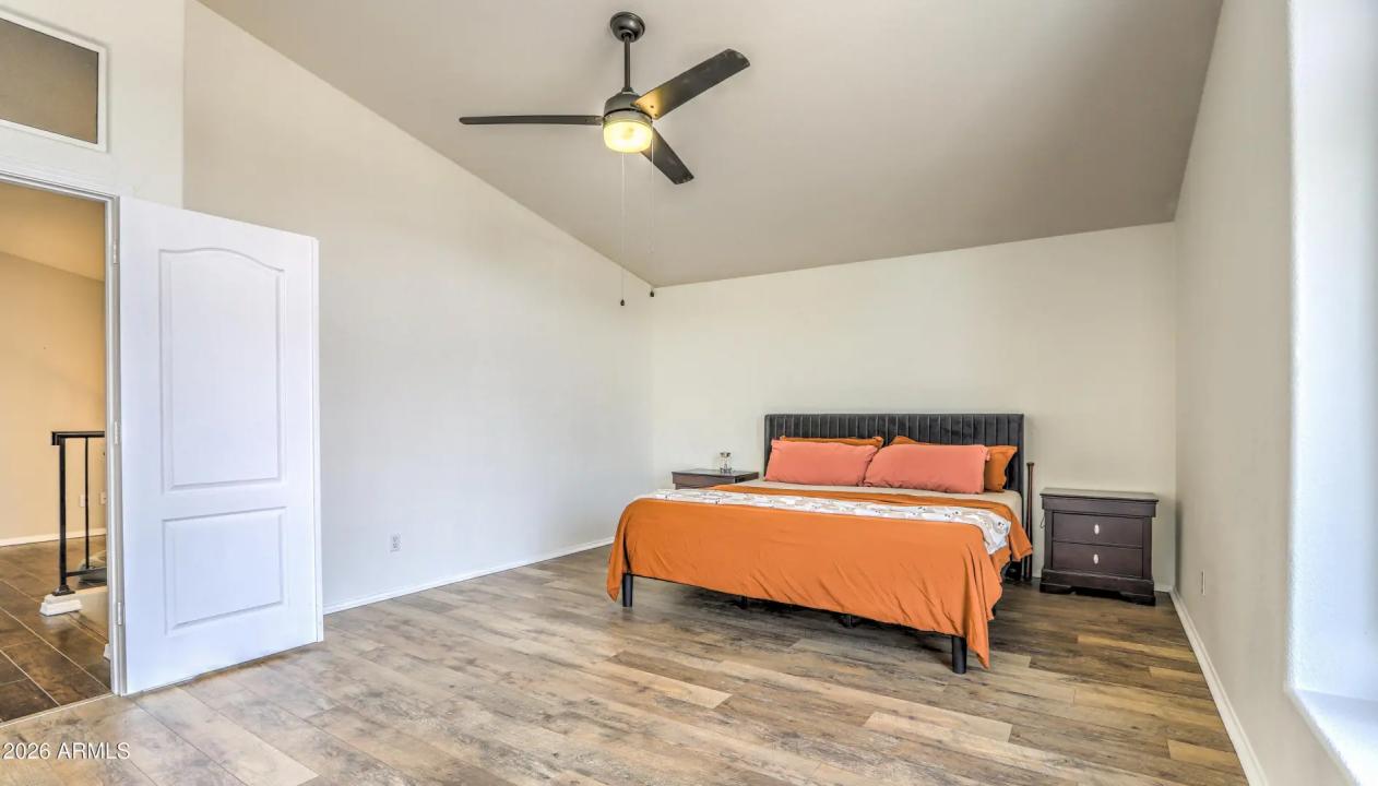 Real Estate Picture 19