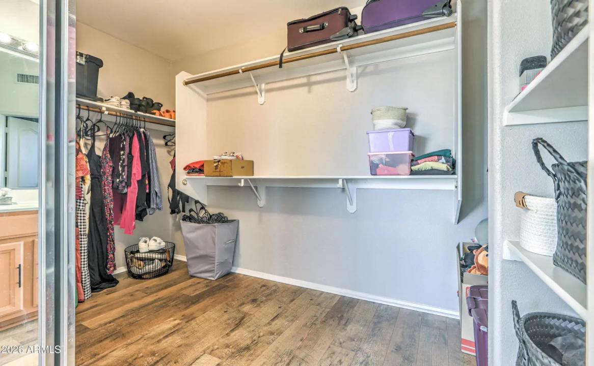 Real Estate Picture 23