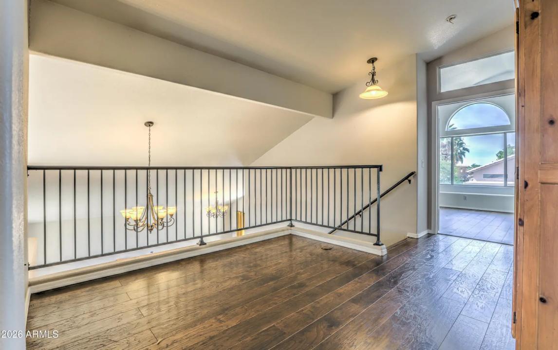 Real Estate Picture 24