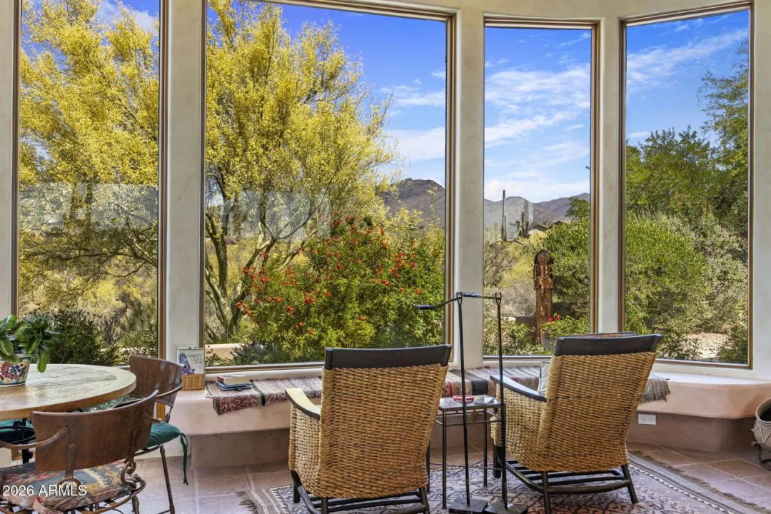 Real Estate Picture 5