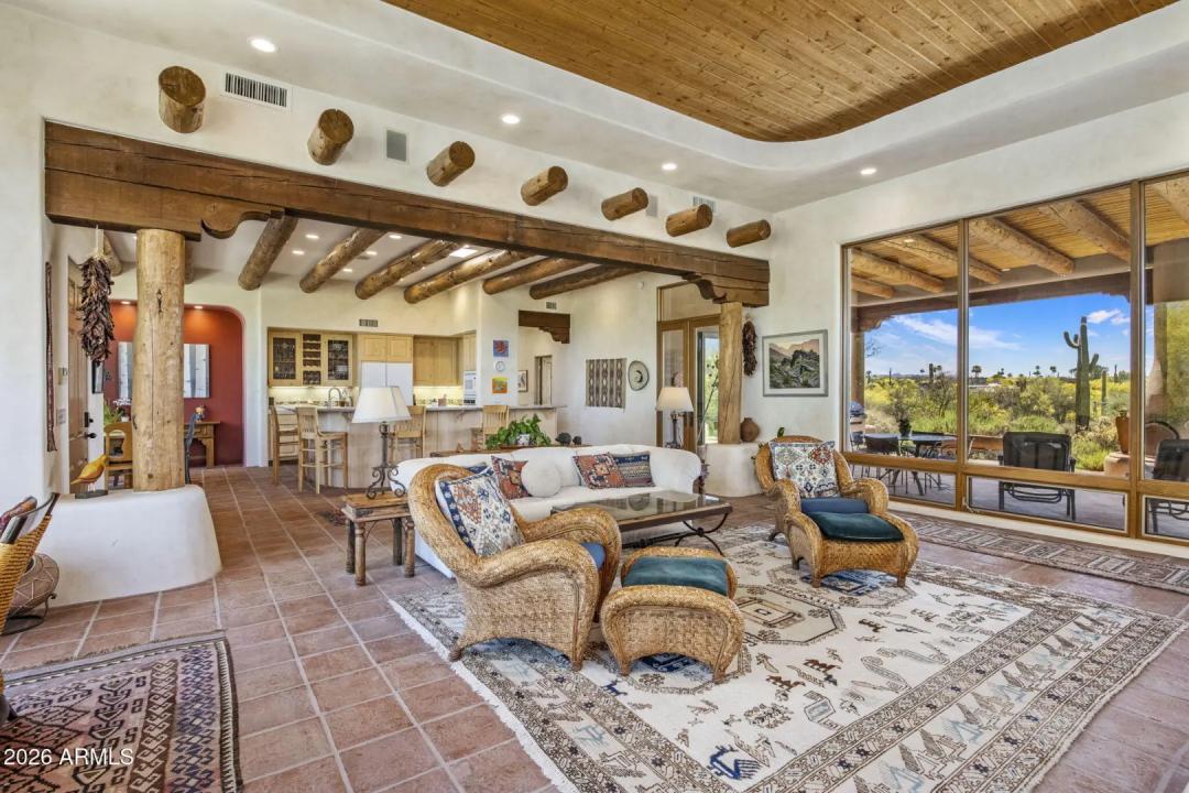 Real Estate Picture 7