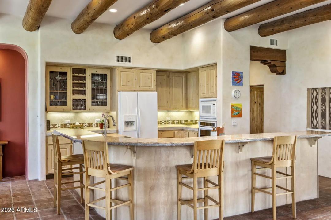 Real Estate Picture 8