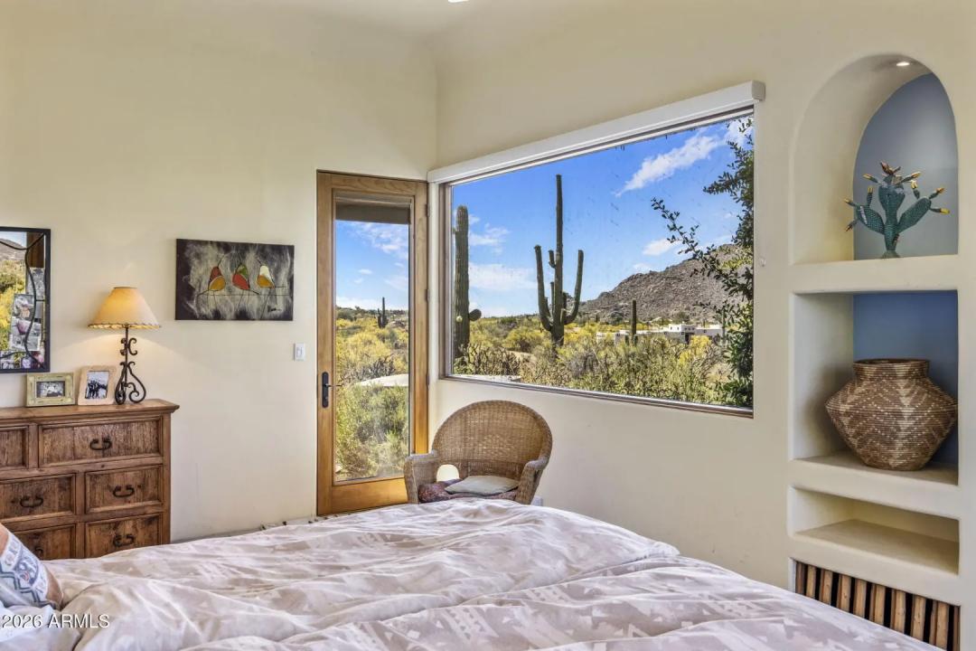 Real Estate Picture 13