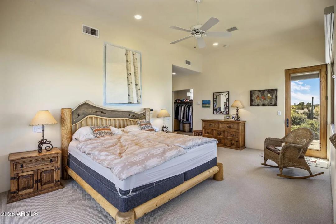 Real Estate Picture 15