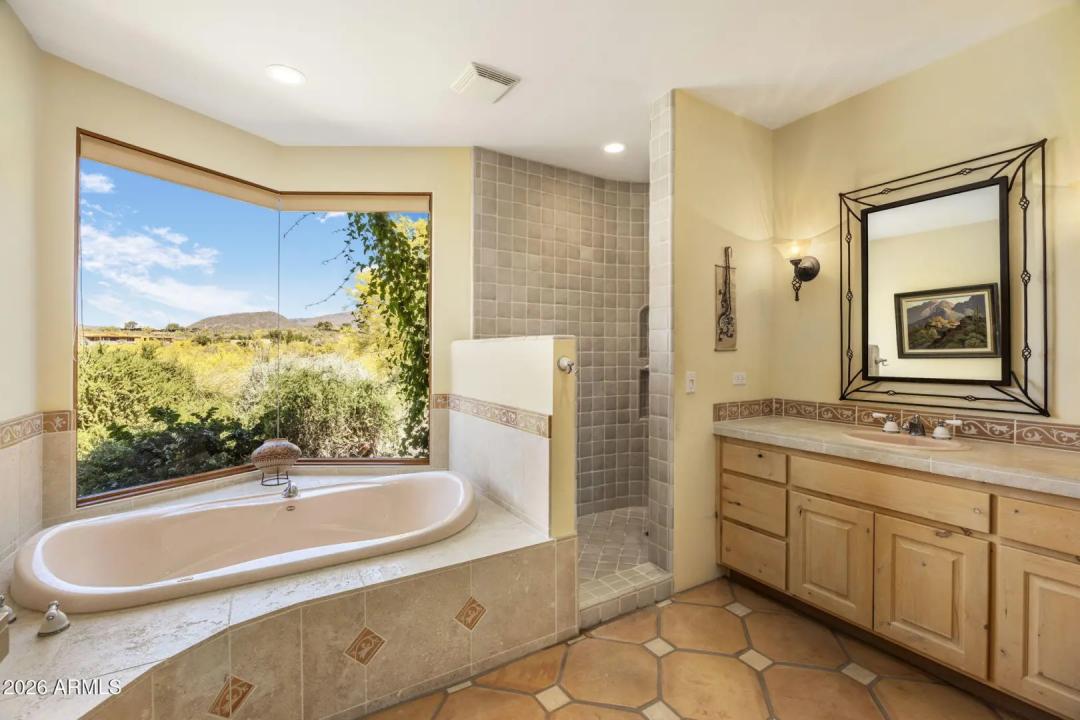 Real Estate Picture 17