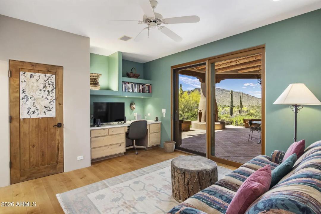 Real Estate Picture 24