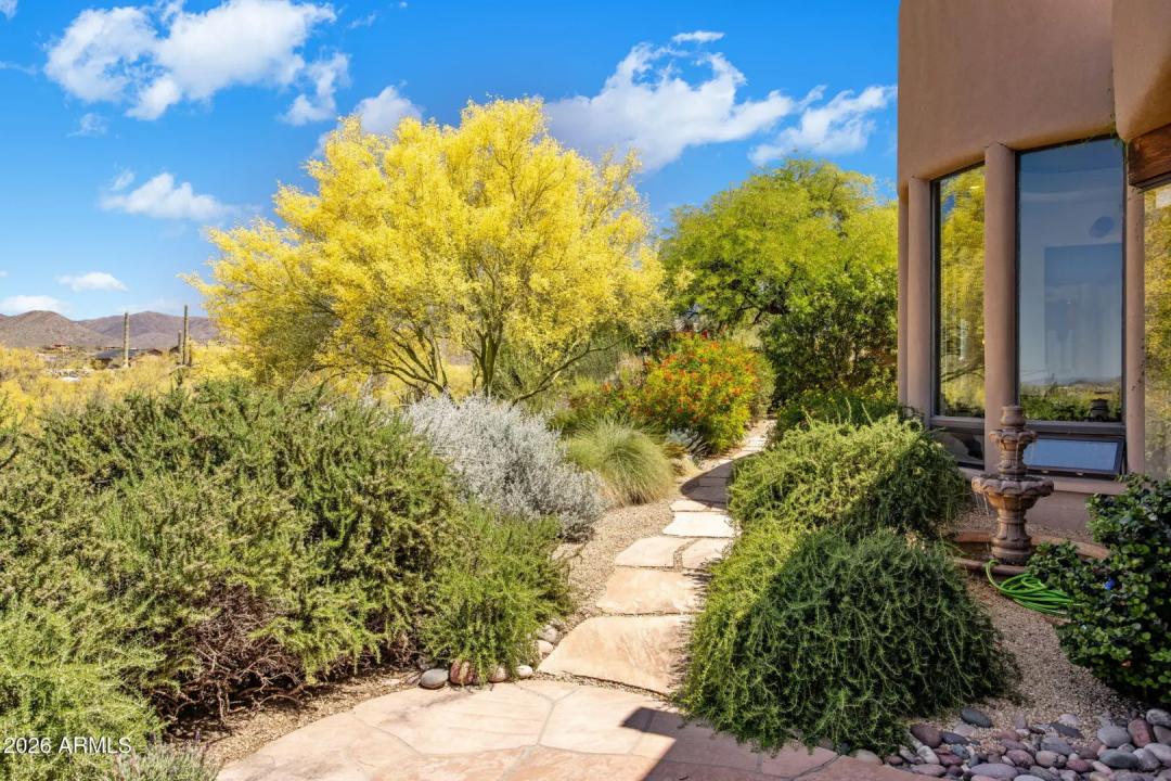 Real Estate Picture 35