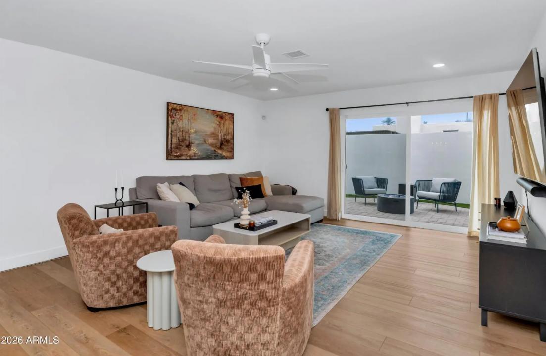 Real Estate Picture 6