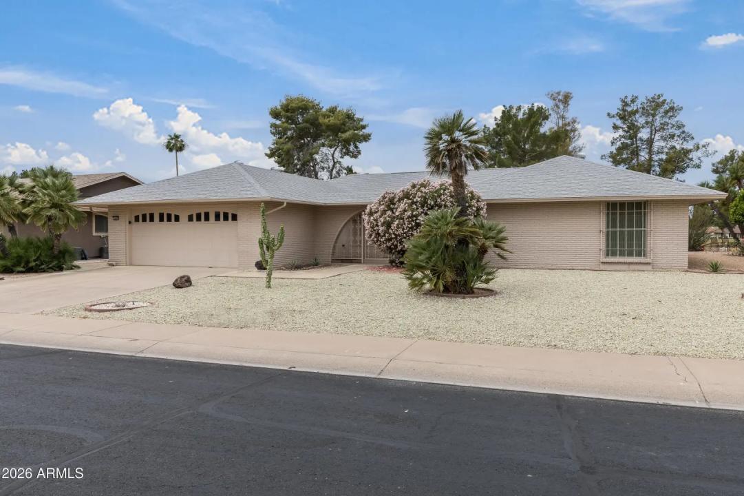 Real Estate Picture 3