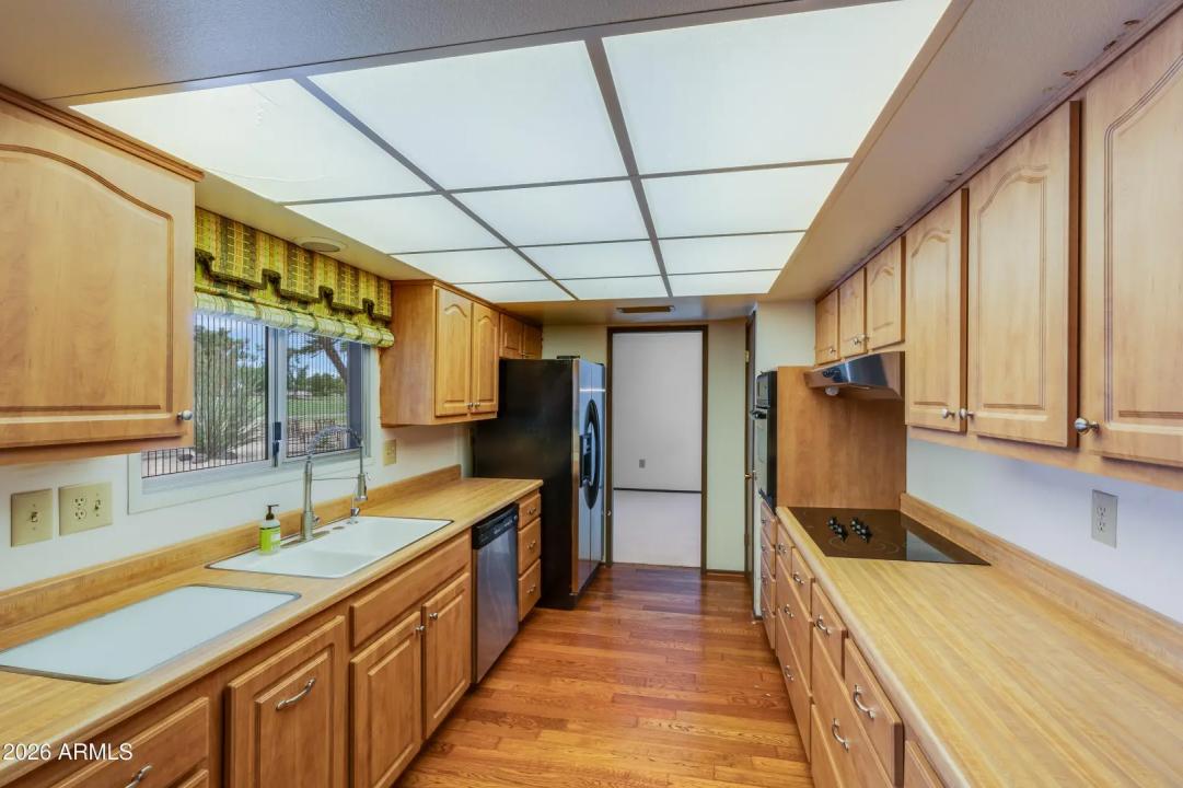Real Estate Picture 13