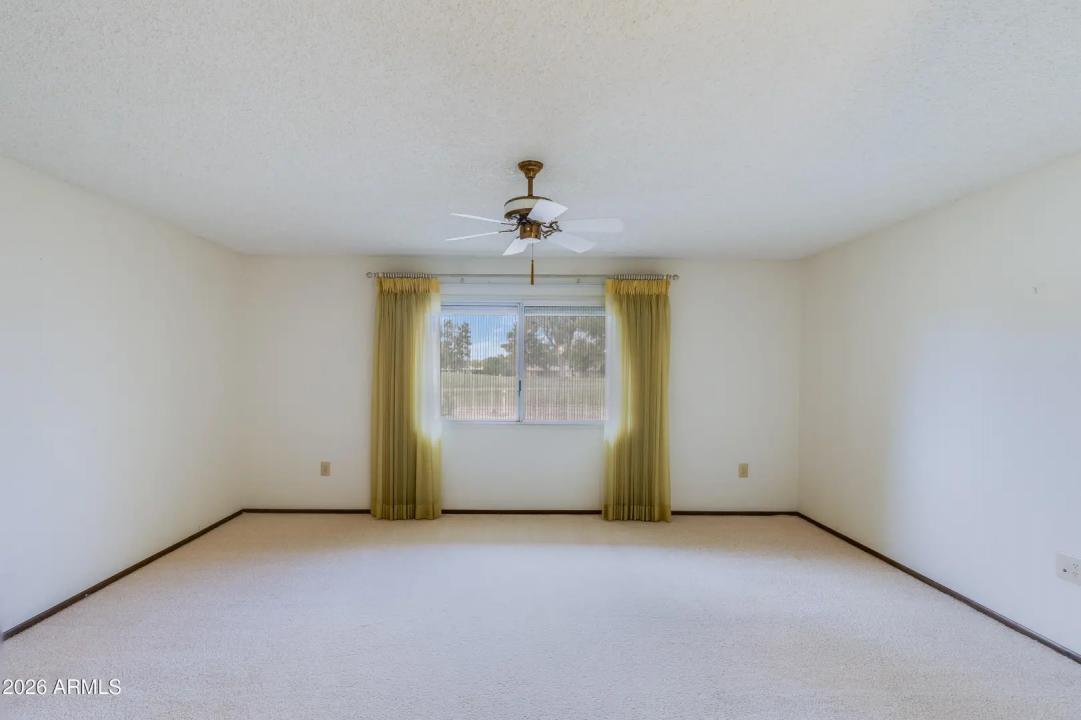 Real Estate Picture 22