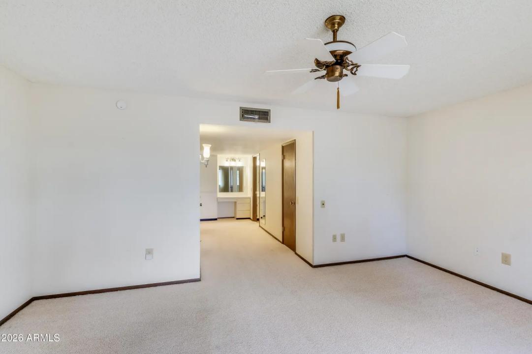 Real Estate Picture 23