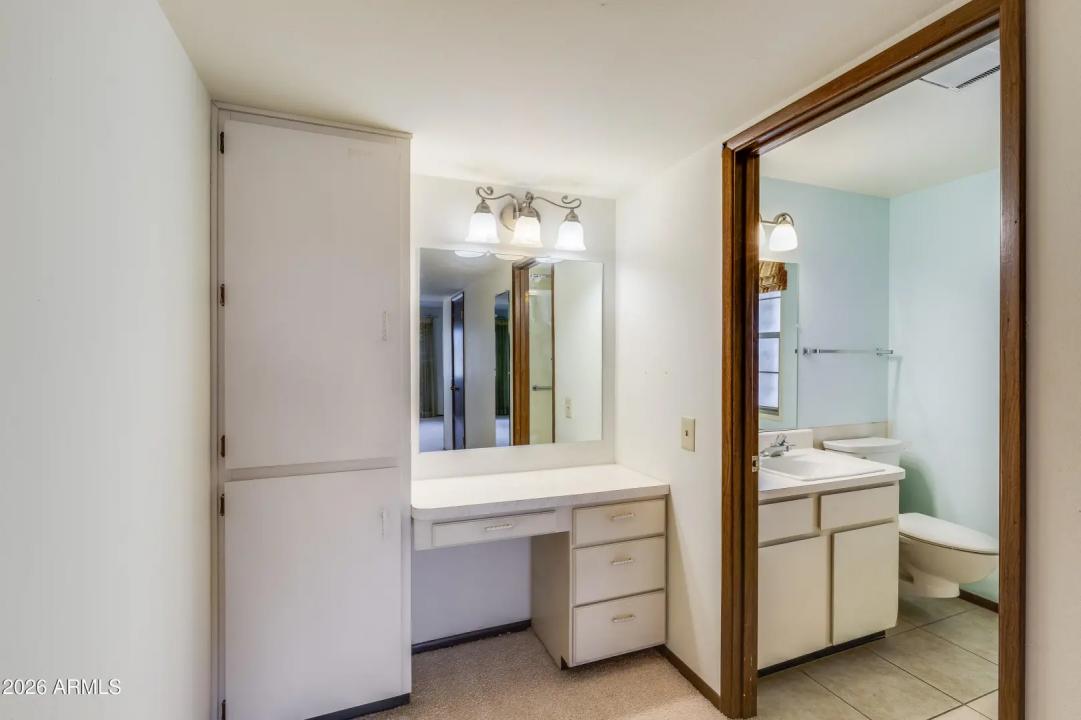 Real Estate Picture 24