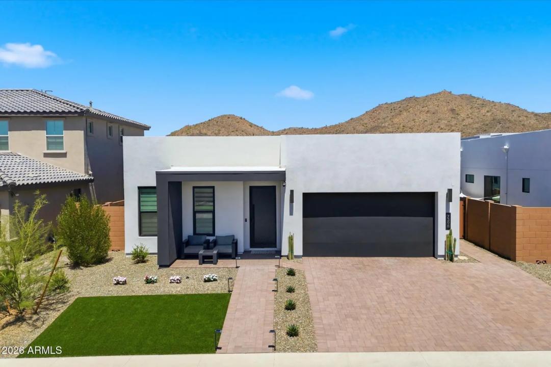 Real Estate Picture 1