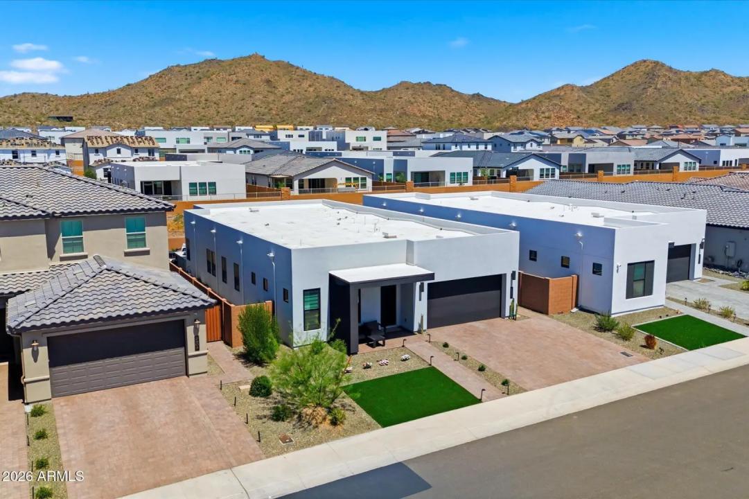 Real Estate Picture 27