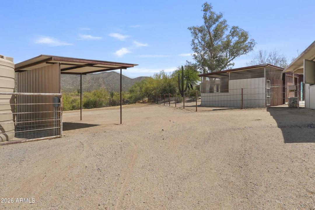 Real Estate Picture 43