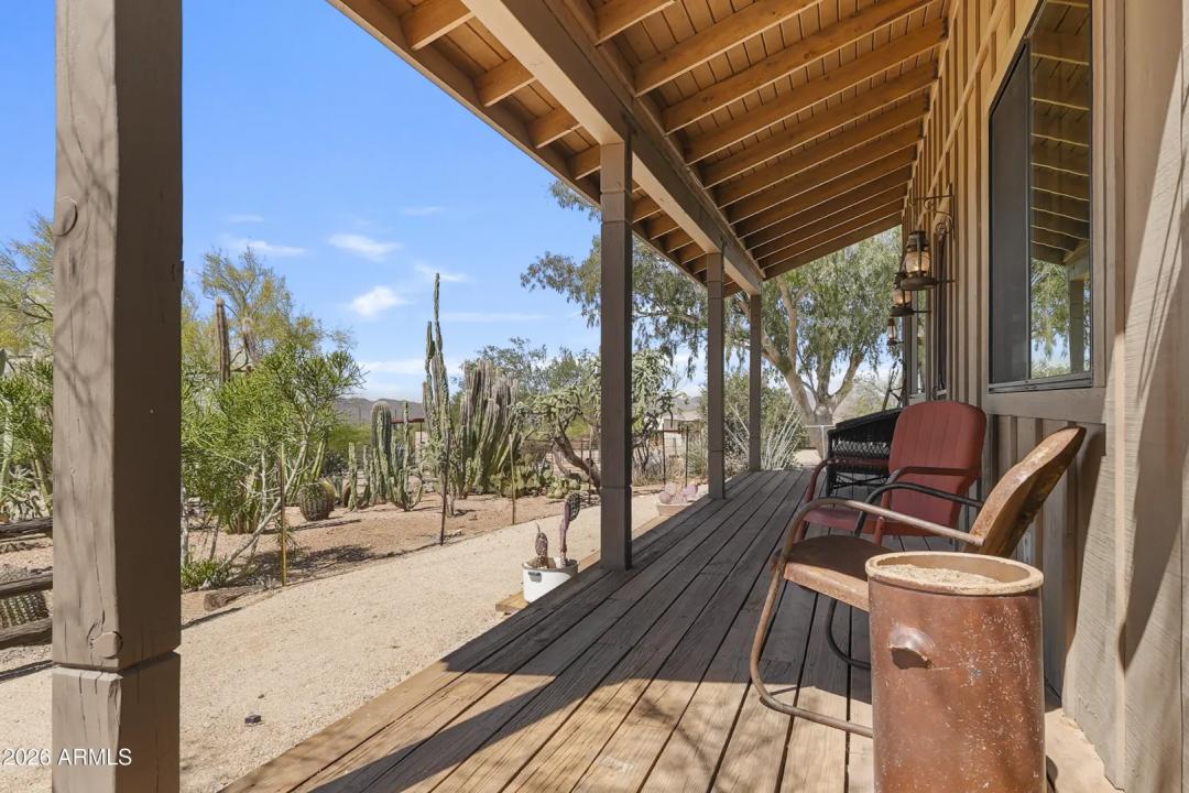 Real Estate Picture 24