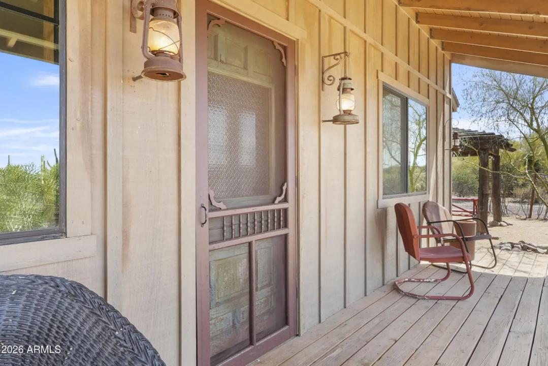 Real Estate Picture 25