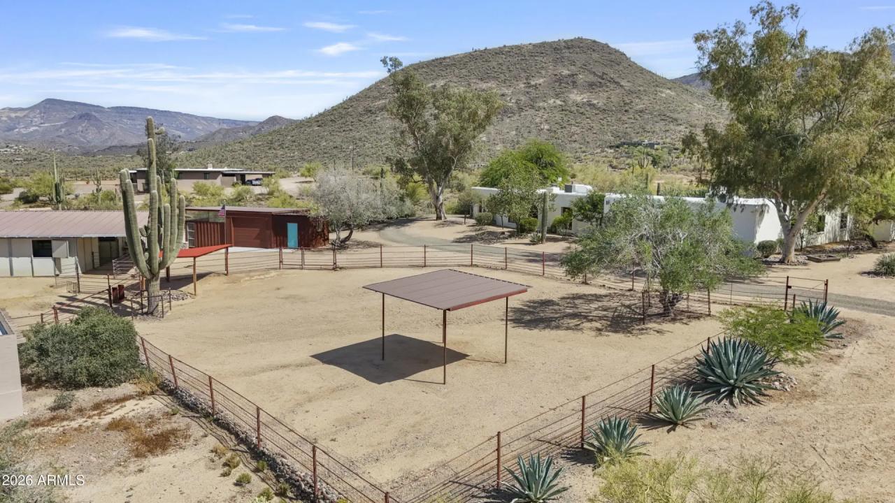 Real Estate Picture 42