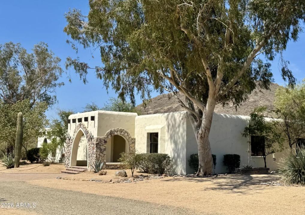 Real Estate Picture 5