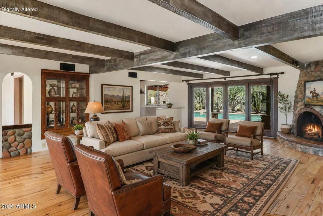 Real Estate Picture 8