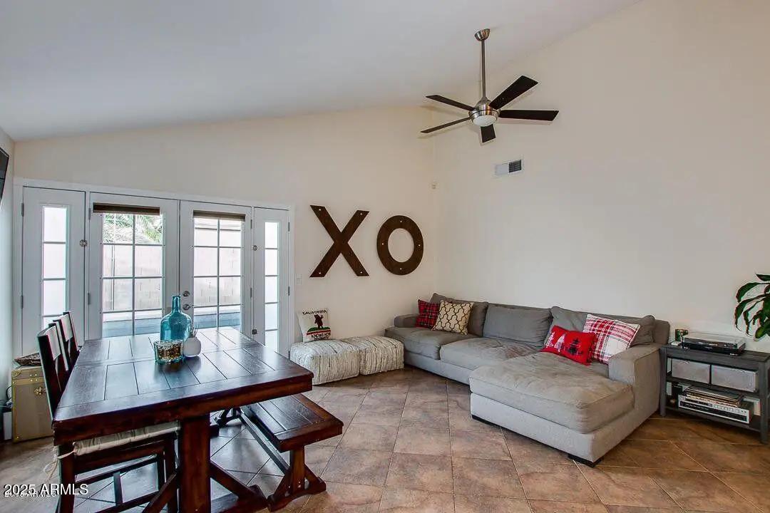 Real Estate Picture 8