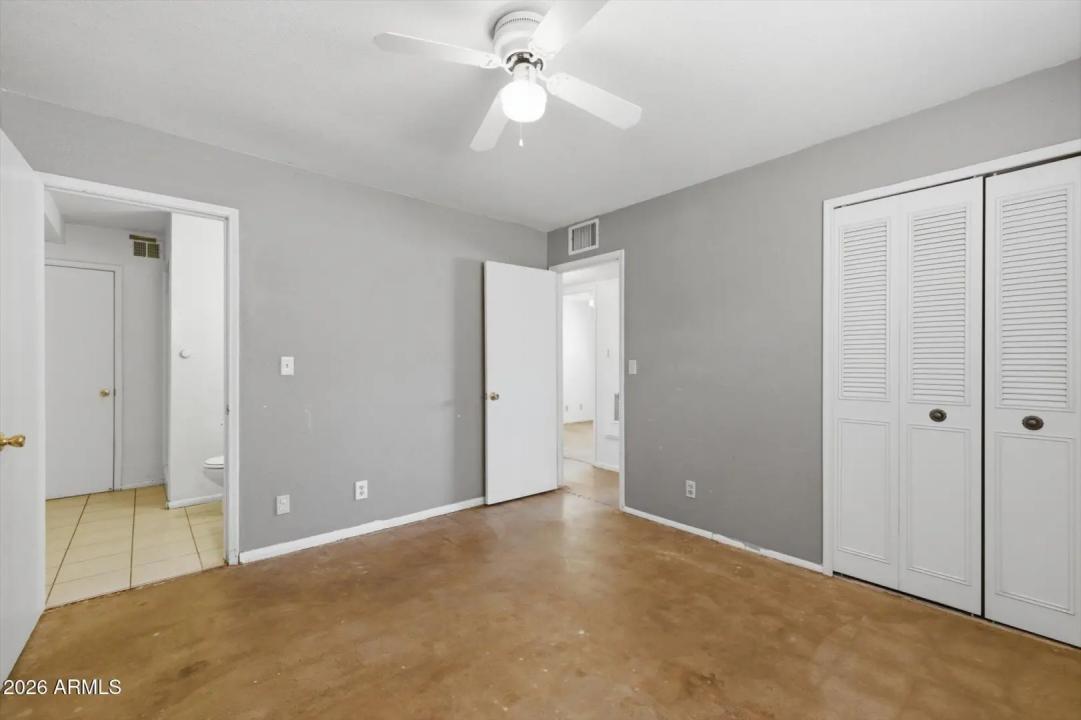 Real Estate Picture 13