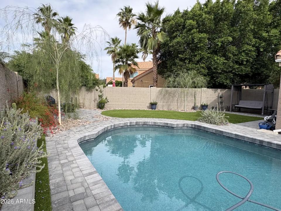 Real Estate Picture 1