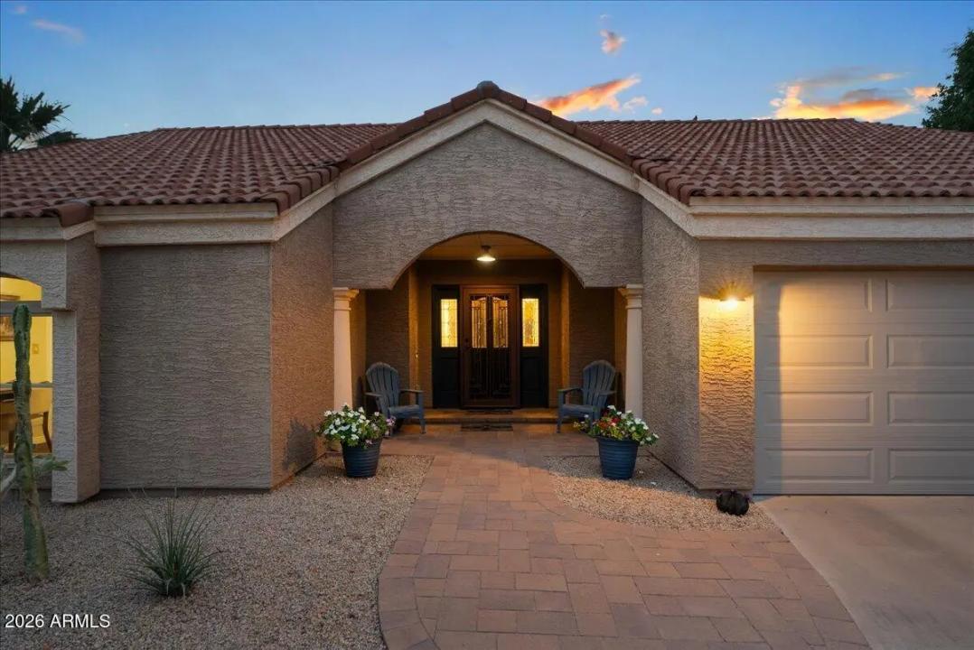 Real Estate Picture 4