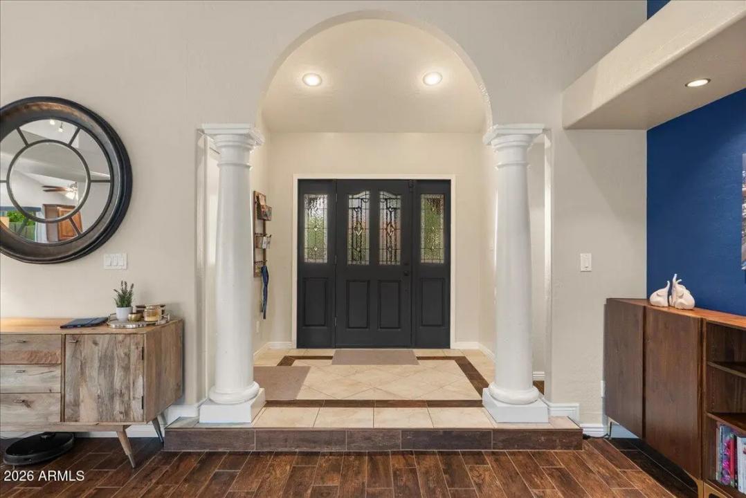 Real Estate Picture 13