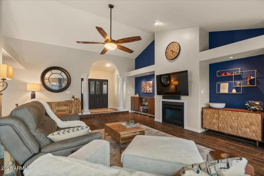 Real Estate Picture 20