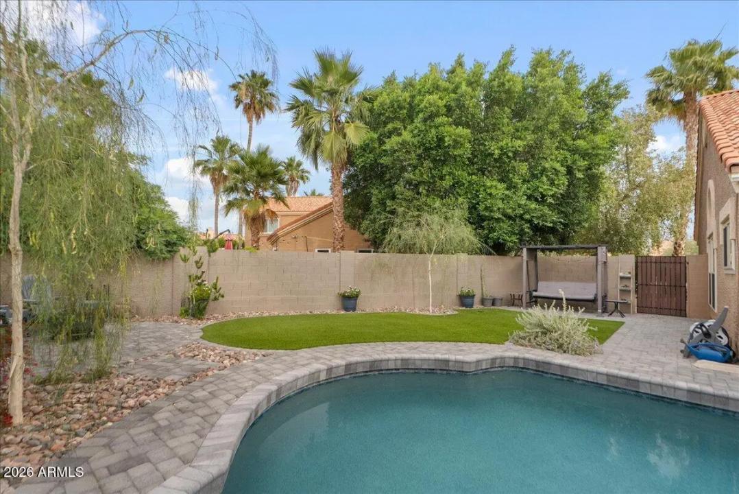 Real Estate Picture 48